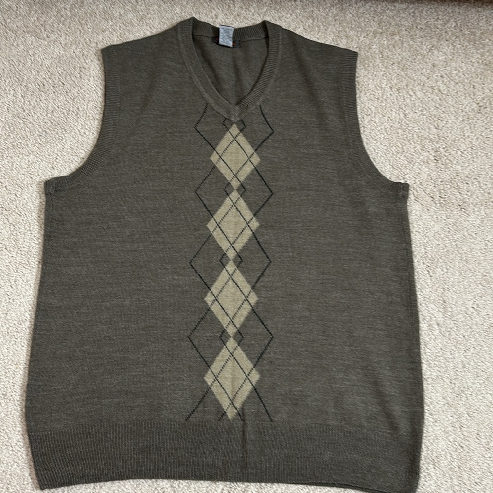Dockers sleeveless sweater